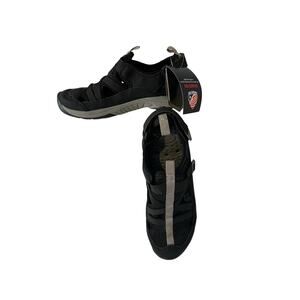 Khombu Sandals Womens Size 8 Black Altona Water Sandal Surfing New With Box